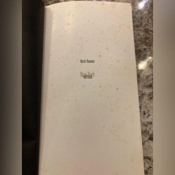 New York Vertical Book - Picture 3 of 6